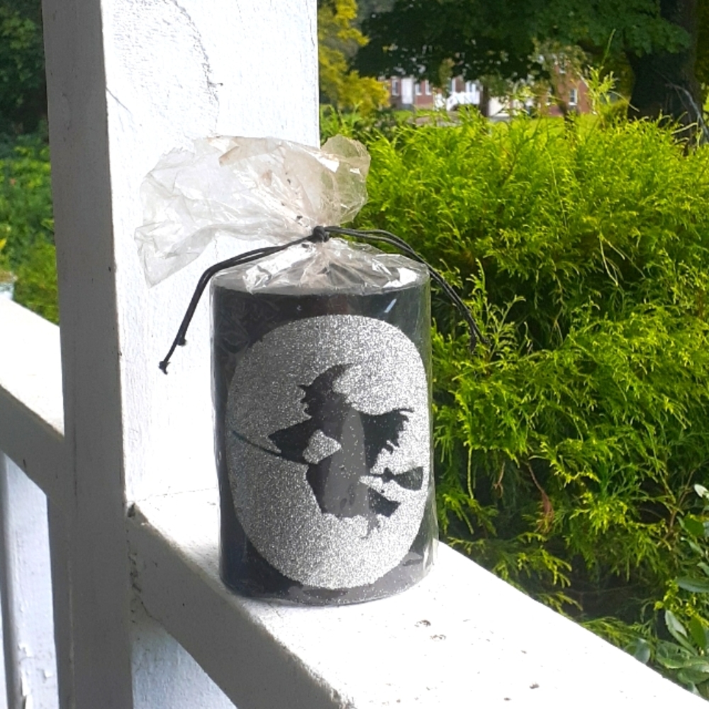RETRO WITCH GLITTERY CANDLE NWT